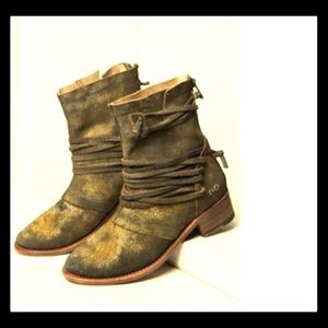 Bedstu Everette Haze Distressed Sailor Ankle Boots